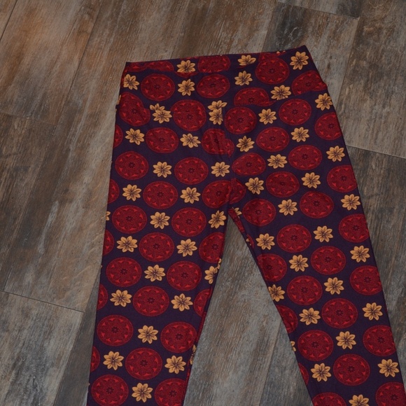 LuLaRoe Leggings - Picture 2 of 6